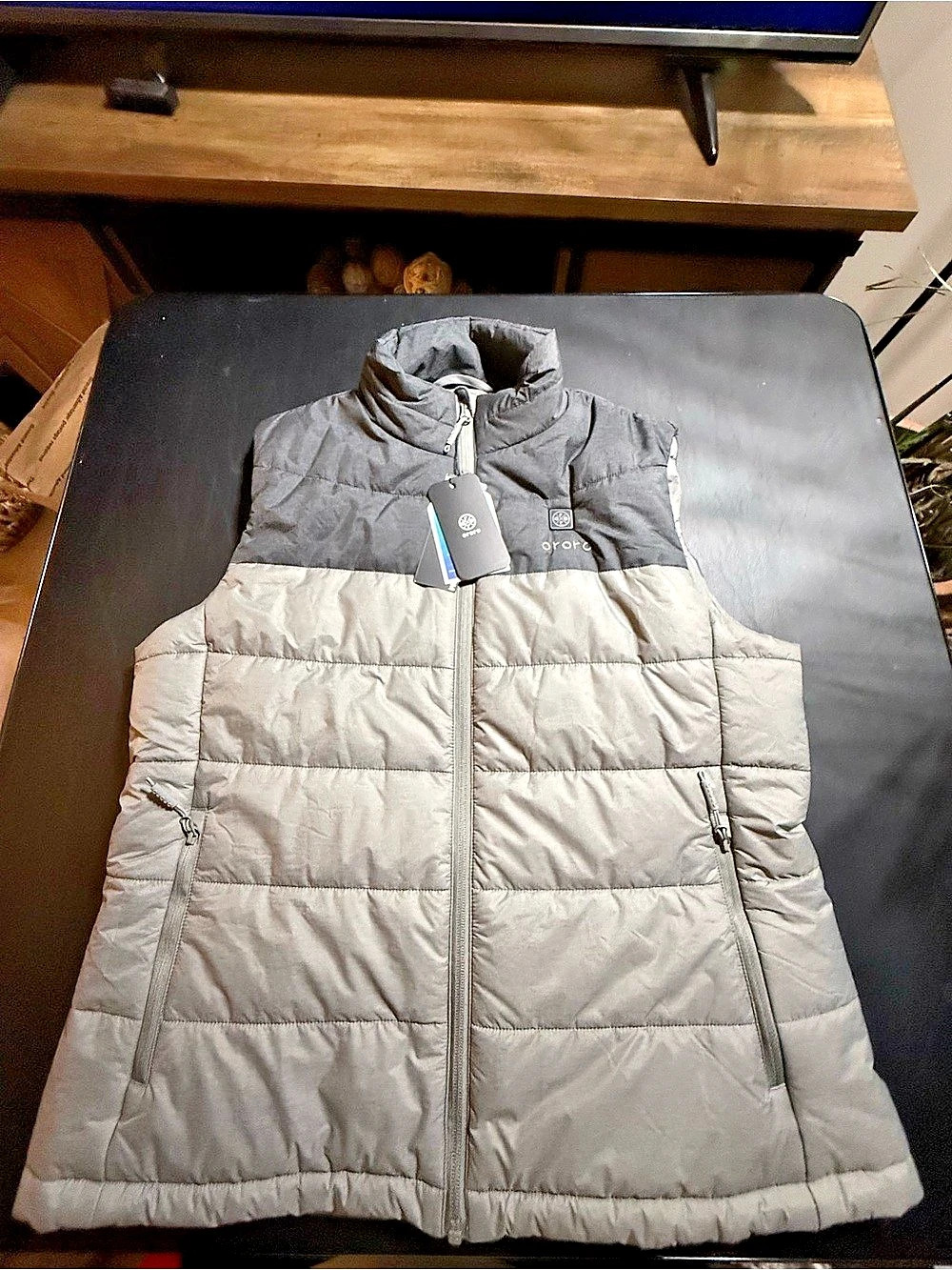 ororo Heated Puffer Vest in Gray & Black Size Medium NWT Apparel Only